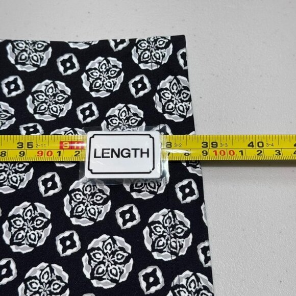 J McLaughlin Black White Gray‎ Geometric Medallion Print Ruched Dress Size S - Picture 11 of 12